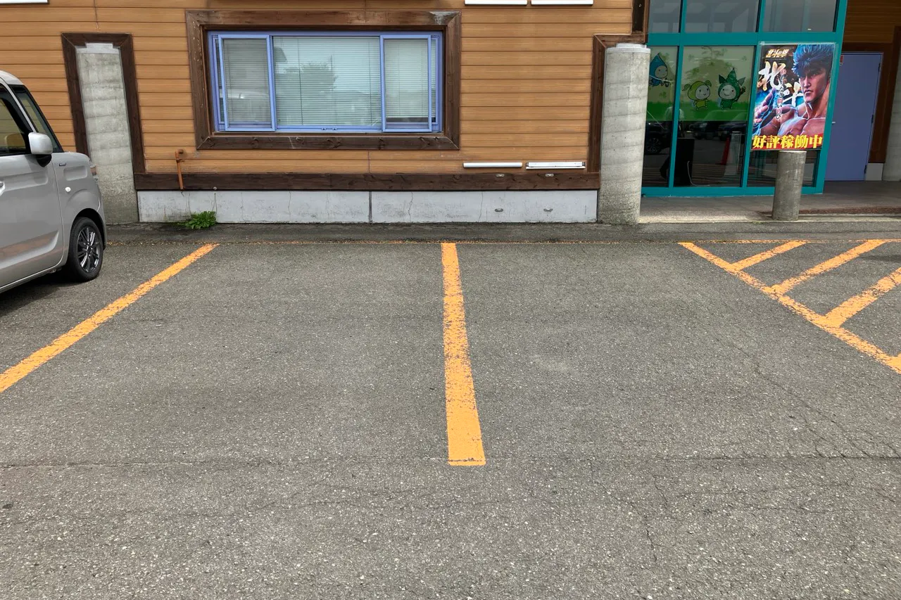 【ダイナム秋田中仙店ゆったり館】キッチンカーの開催に最適なアミューズメント施設のイベントスペース