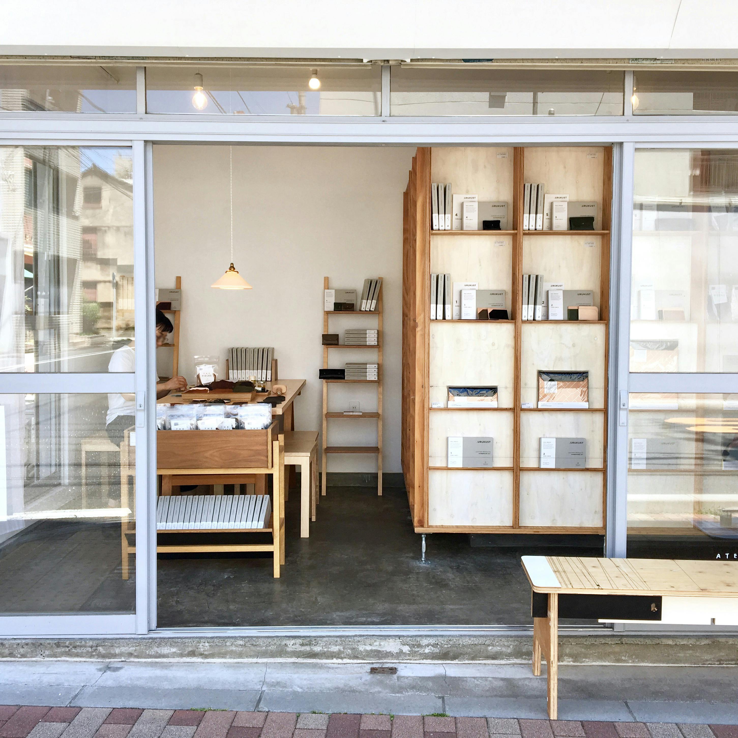 【新御徒町駅3分】個展や展示会に最適なガラス張りの路面ギャラリー