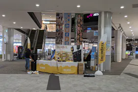【イオンモール新小松】2F 祭広場吹き抜け前スペース