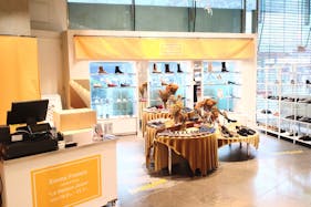 【有楽町マルイ】1階 カレンダリウムF02【食物販・物販・PR・調理行為可能】正面入口付近、館内で最も影響力のあるスペースの1つ