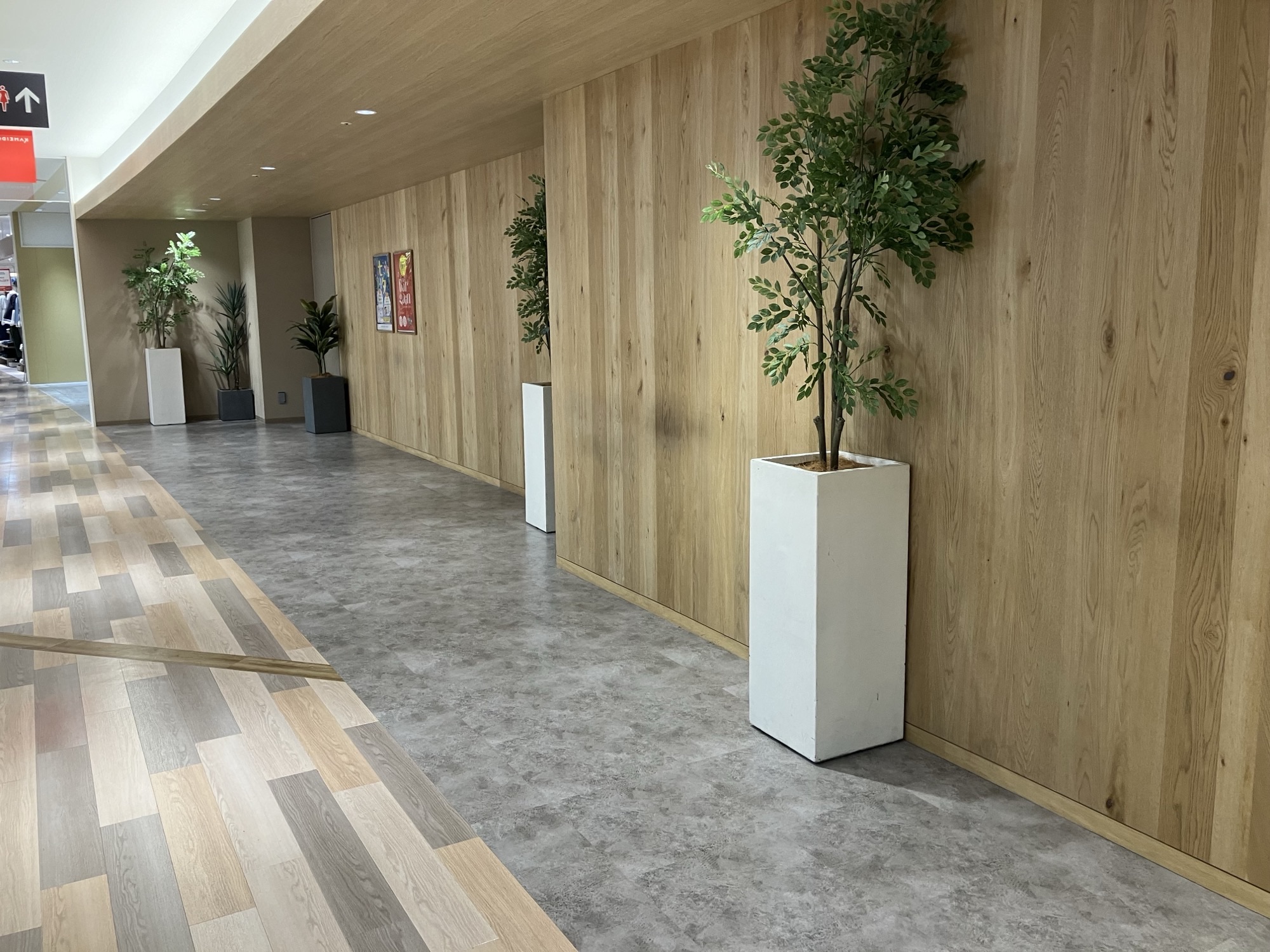 【KAMEIDO CLOCK】2階共用部 物販、食物販のポップアップストアや販促プロモーションに最適な催事イベントスペース