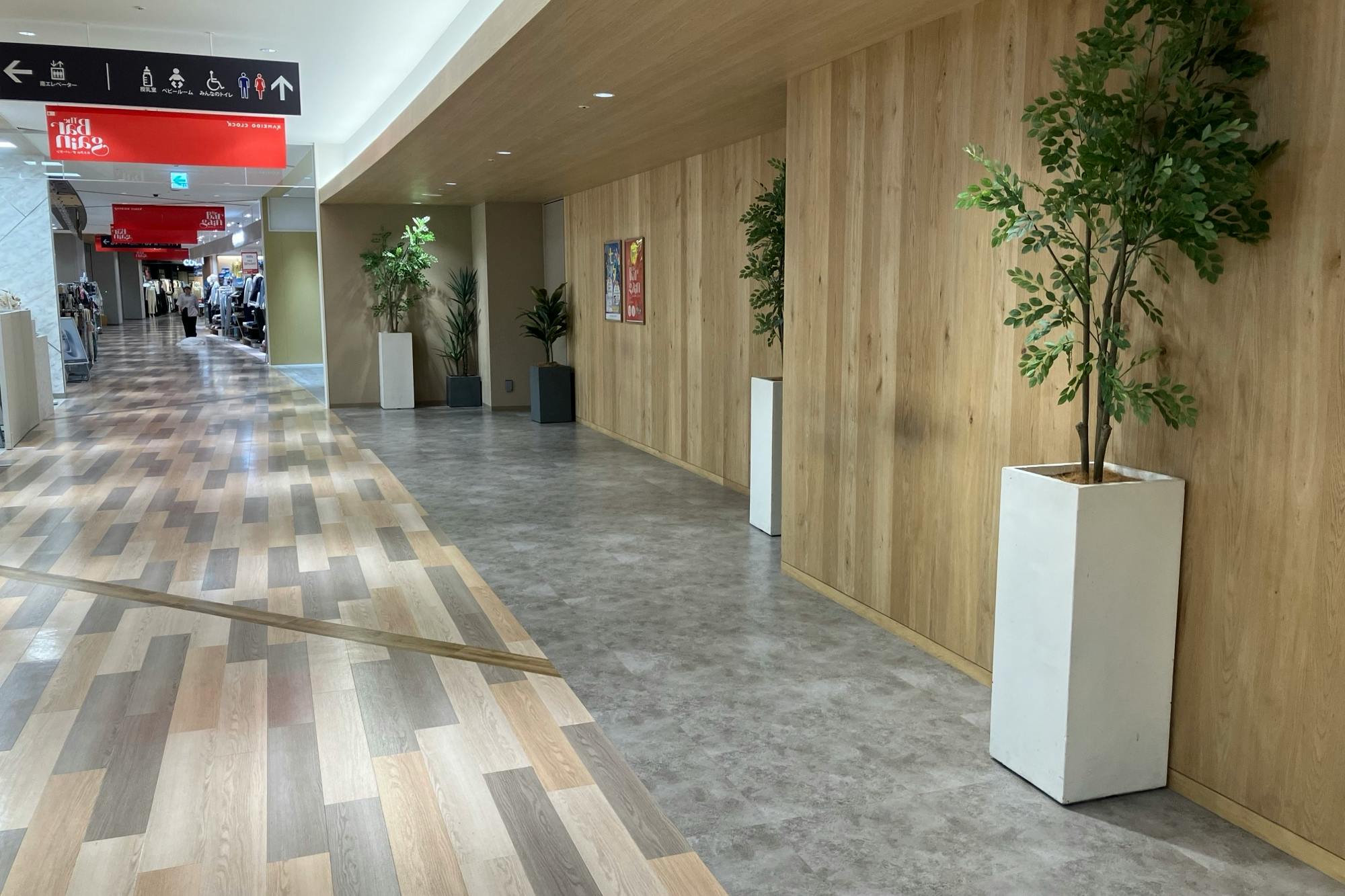 【KAMEIDO CLOCK】2階共用部 物販、食物販のポップアップストアや販促プロモーションに最適な催事イベントスペース