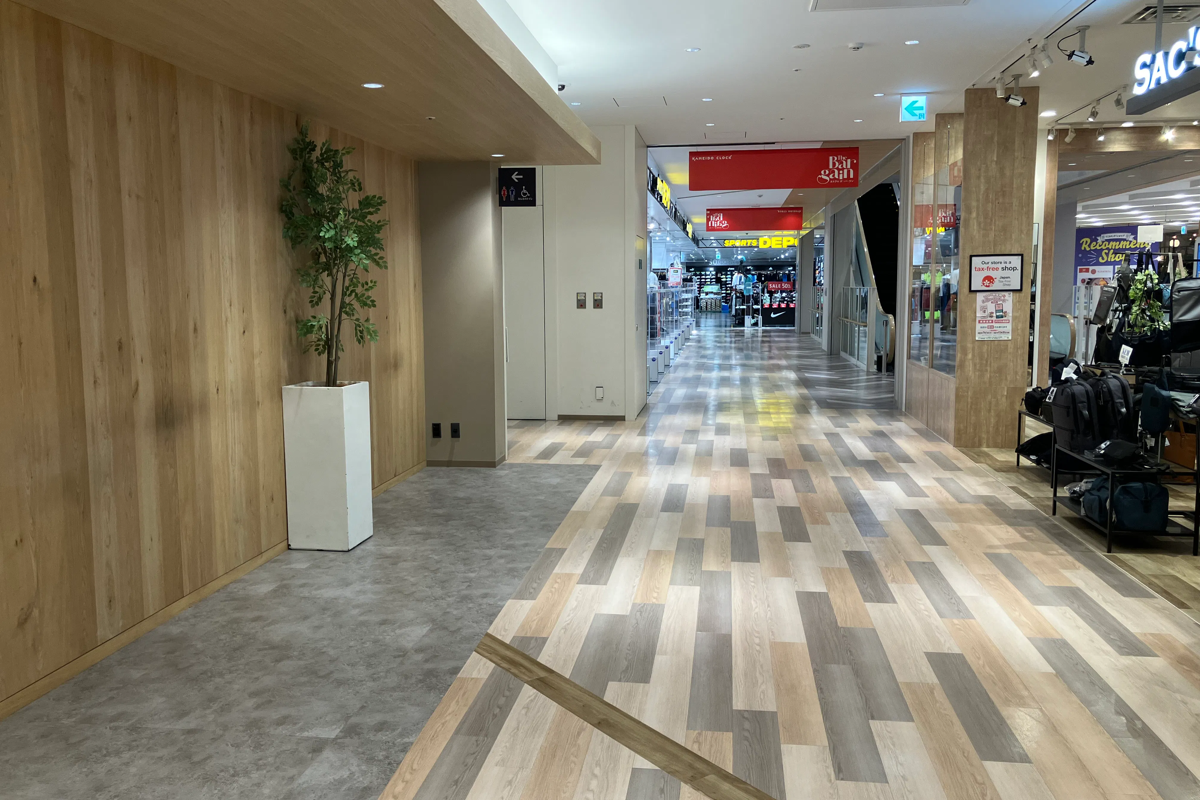 【KAMEIDO CLOCK】2階共用部 物販、食物販のポップアップストアや販促プロモーションに最適な催事イベントスペース