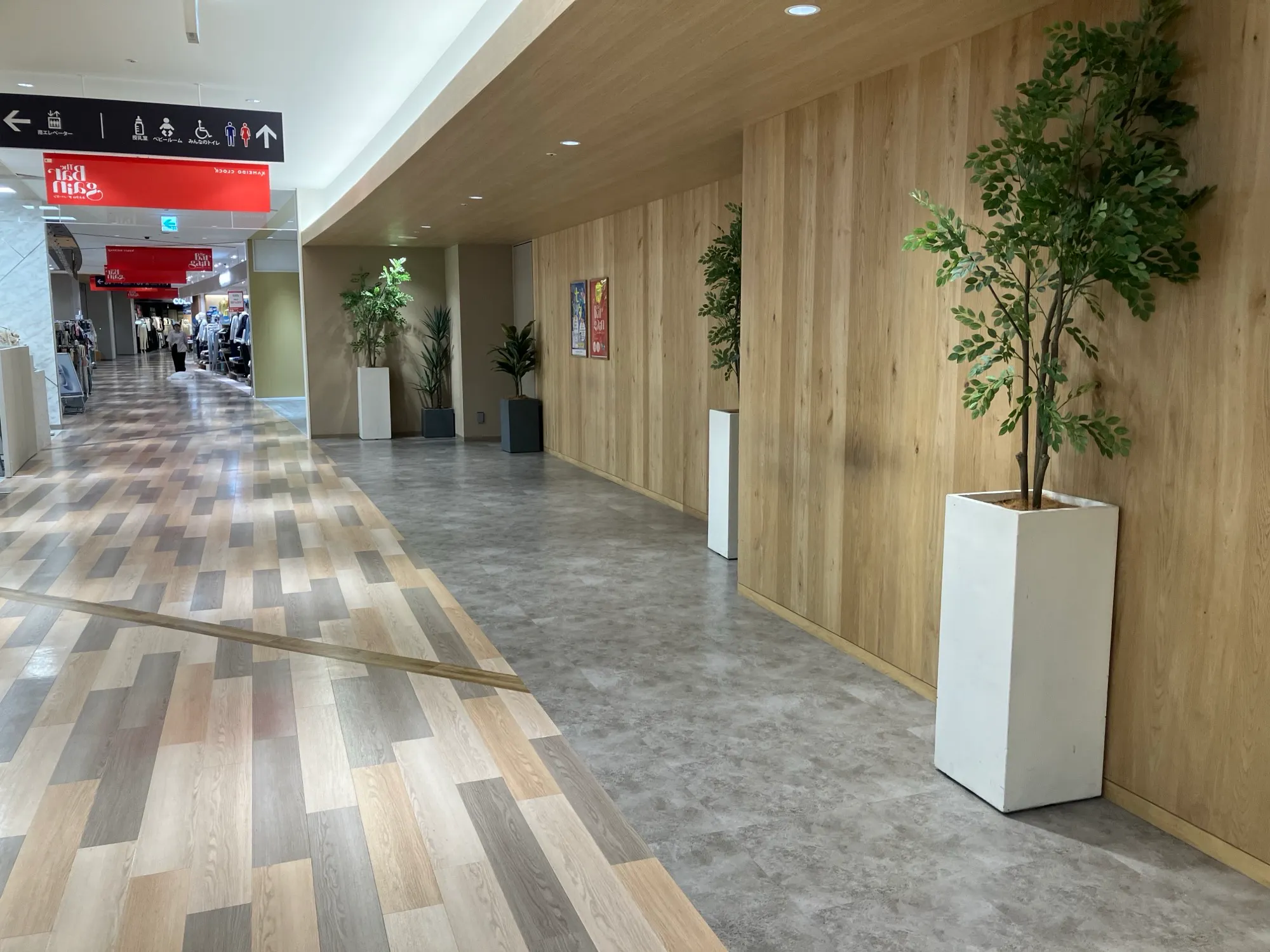 【KAMEIDO CLOCK】2階共用部 物販、食物販のポップアップストアや販促プロモーションに最適な催事イベントスペース