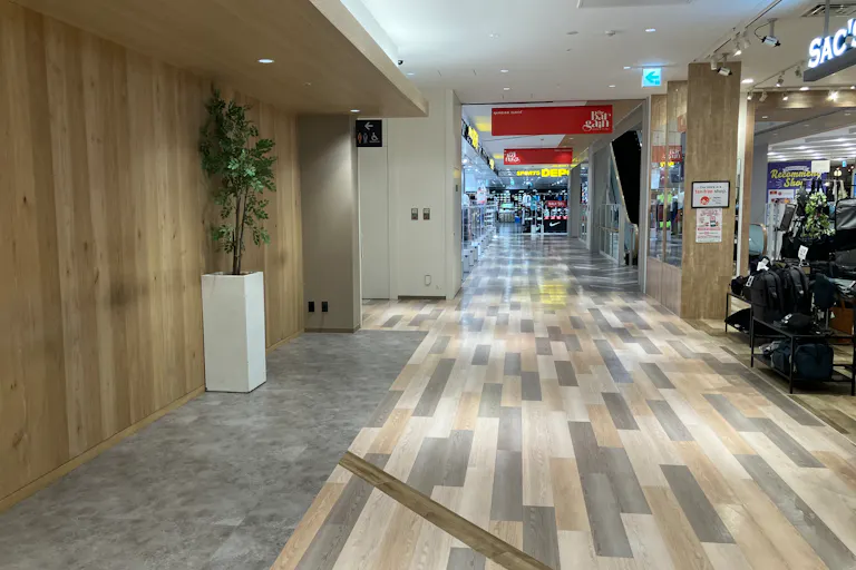 【KAMEIDO CLOCK】2階共用部 物販、食物販のポップアップストアや販促プロモーションに最適な催事イベントスペースの画像2