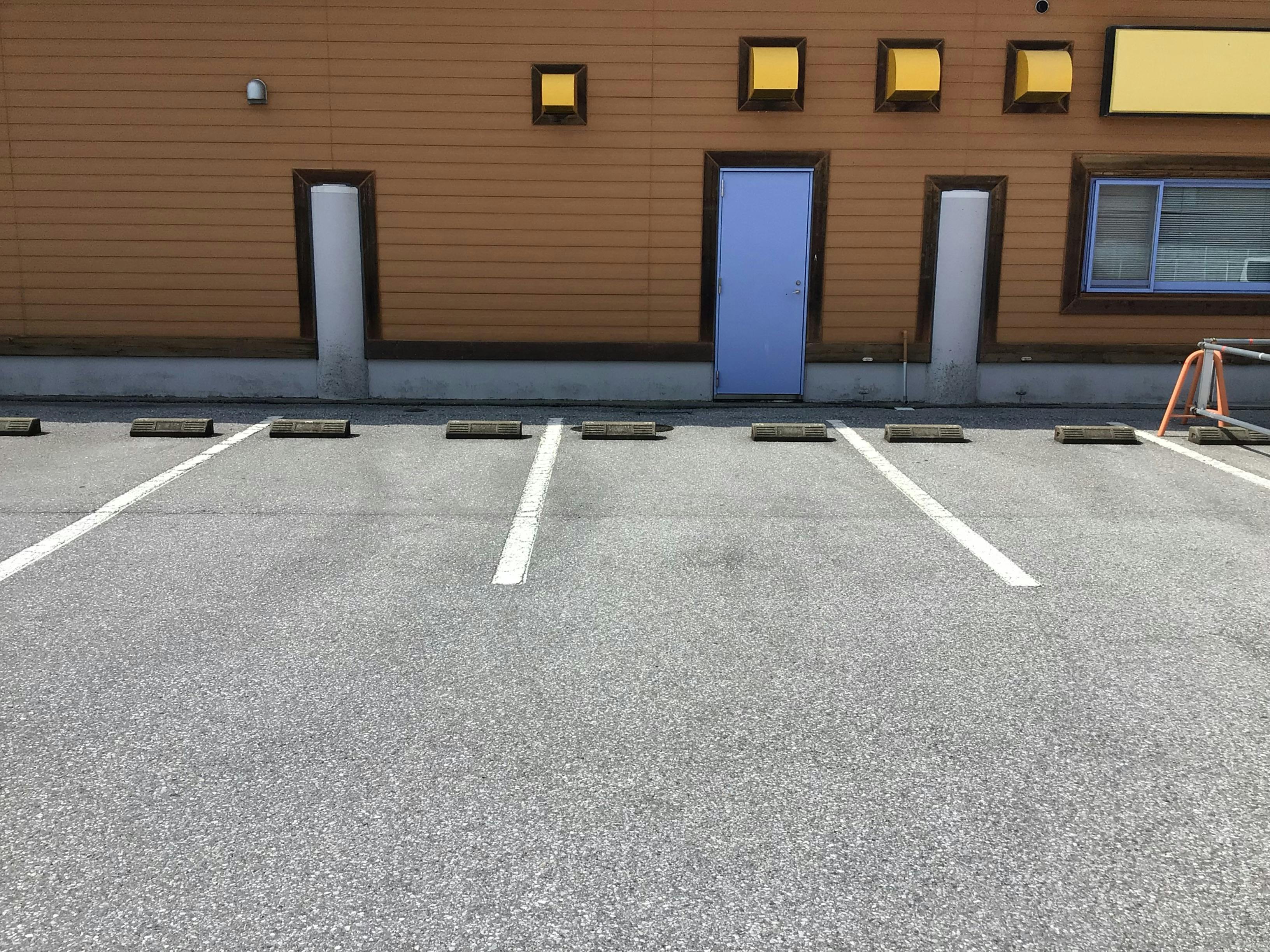 【ダイナム滋賀湖北店】キッチンカーや各種プロモーションイベントでの出店に最適なアミューズメント施設のイベントスペース