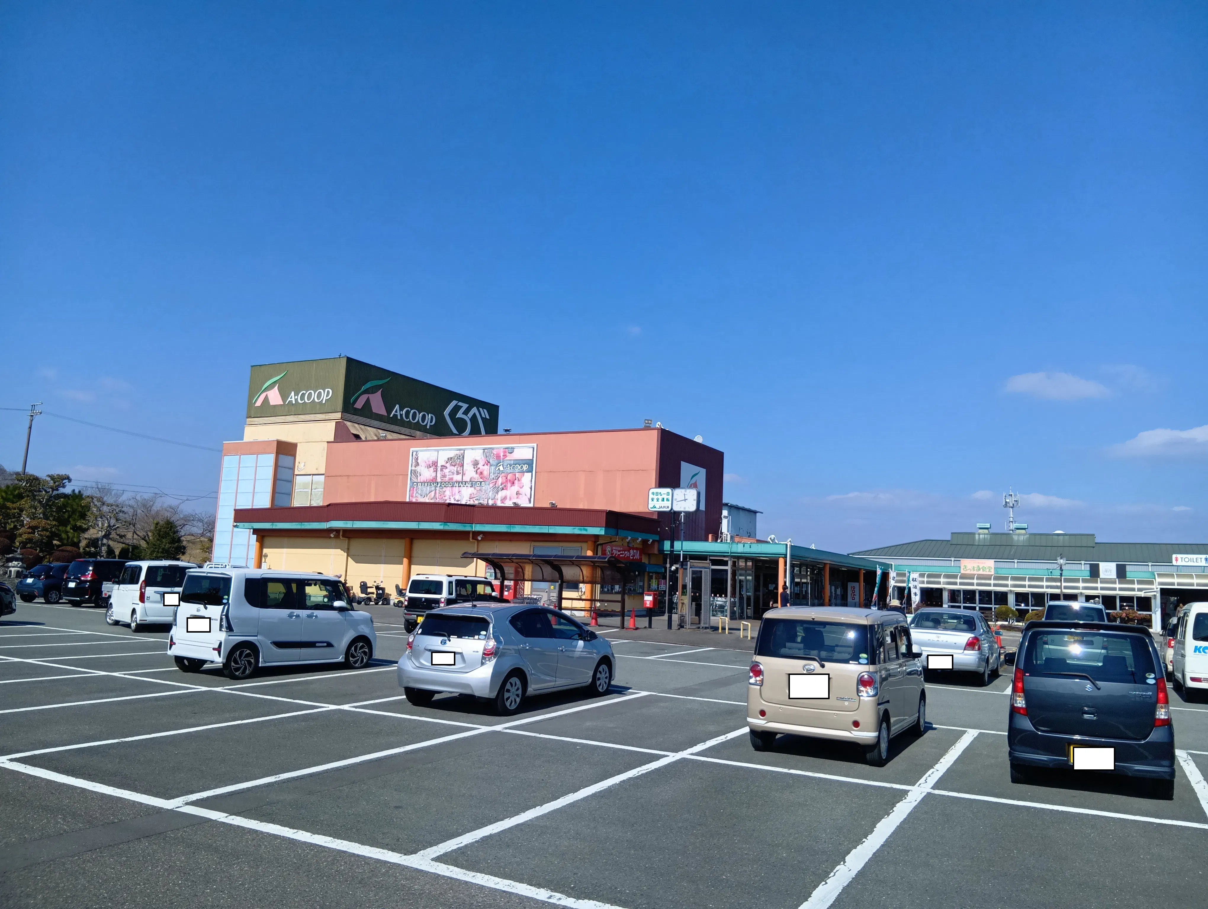 【Aコープくろべ店】食物販や販促イベントに最適な屋外右スペース