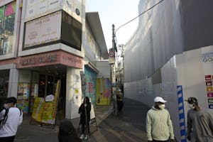 【明治神宮前〈原宿〉駅3分】アパレルのポップアップストアや展示会場に適している隠れ家立地のイベントスペース(トイレ、キッチン完備)(エレベーター無)