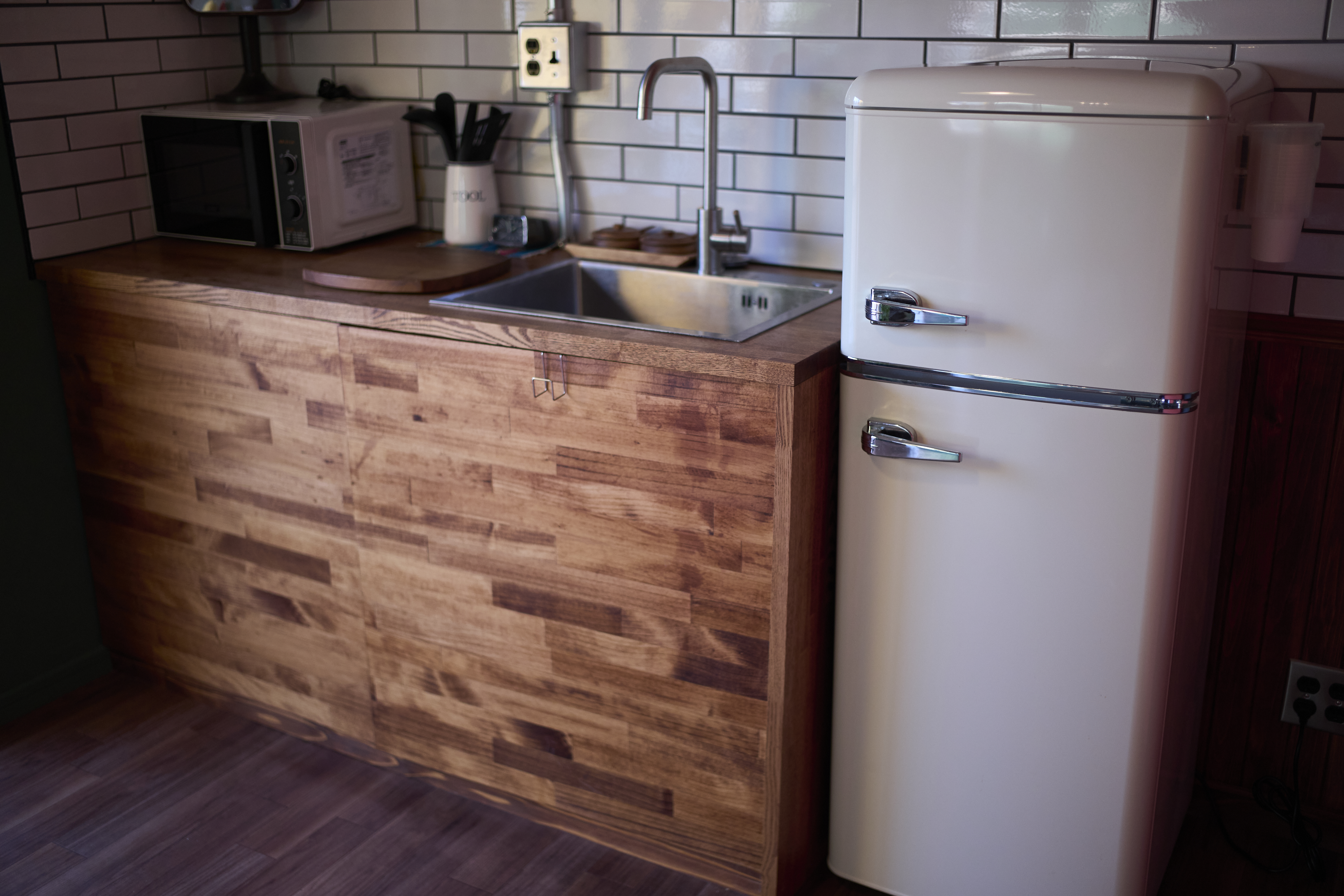 【明治神宮前〈原宿〉駅3分】アパレルのポップアップストアや展示会場に適している隠れ家立地のイベントスペース（トイレ、キッチン完備）（エレベーター無）