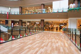 【イオンモール多摩平の森】2F 中央ブリッジ