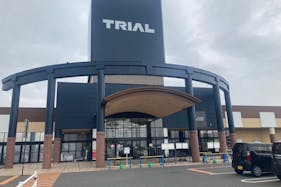 【メガセンタートライアル善通寺店】キッチンカー(調理営業)出店限定/屋外 ③キッチンカースペース【入口正面右側】