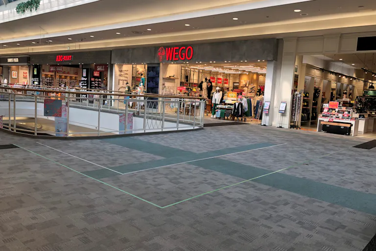 【イオンモールりんくう泉南】南Bブリッジ(WEGO前)の画像1