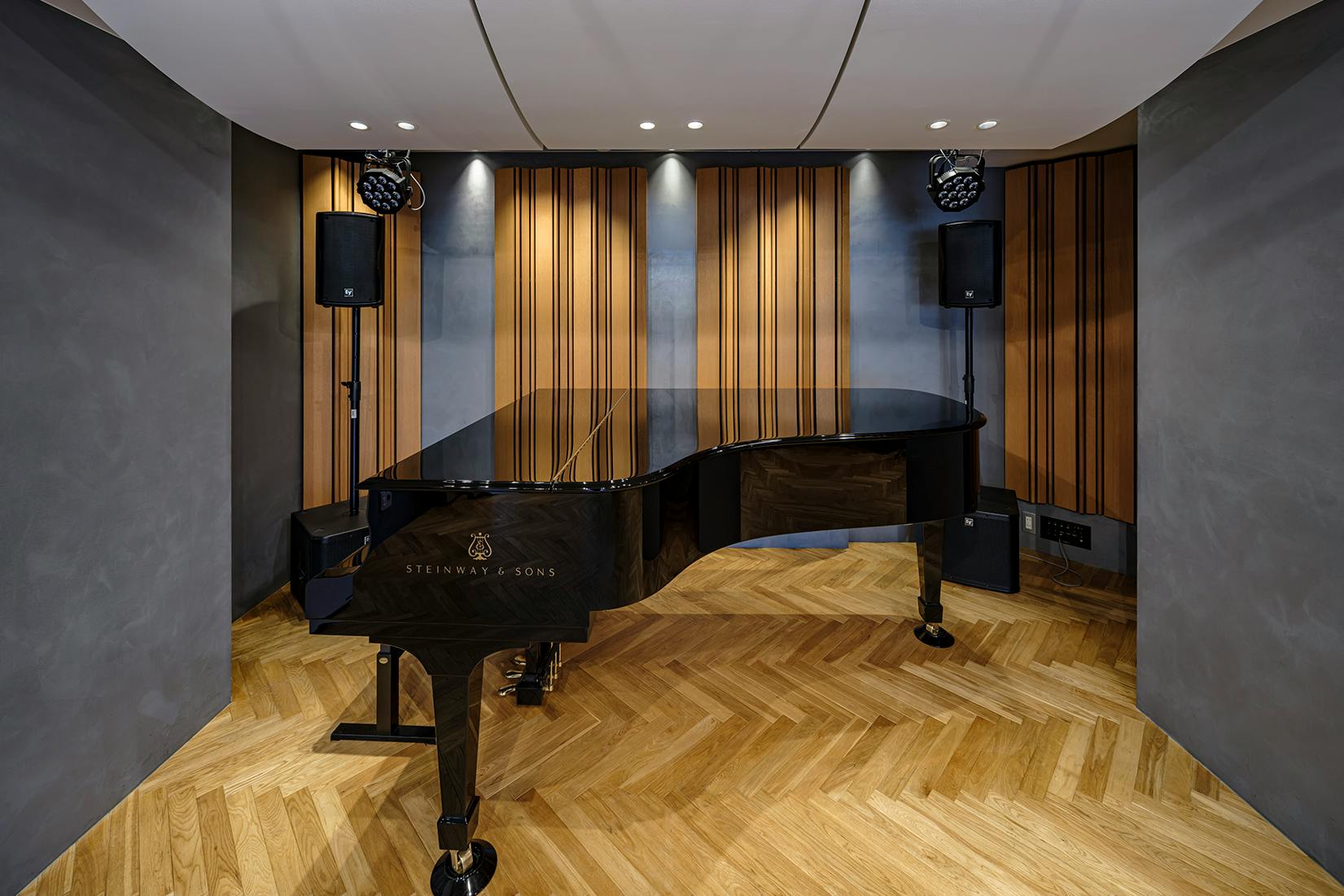 【恵比寿駅8分】展示会やセミナー、音出しイベントに適した本格的な音響や防音空間が特徴的なレンタルスペース