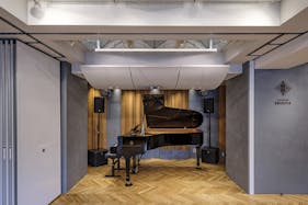 【恵比寿駅8分】展示会やセミナー、音出しイベントに適した本格的な音響や防音空間が特徴的なレンタルスペース