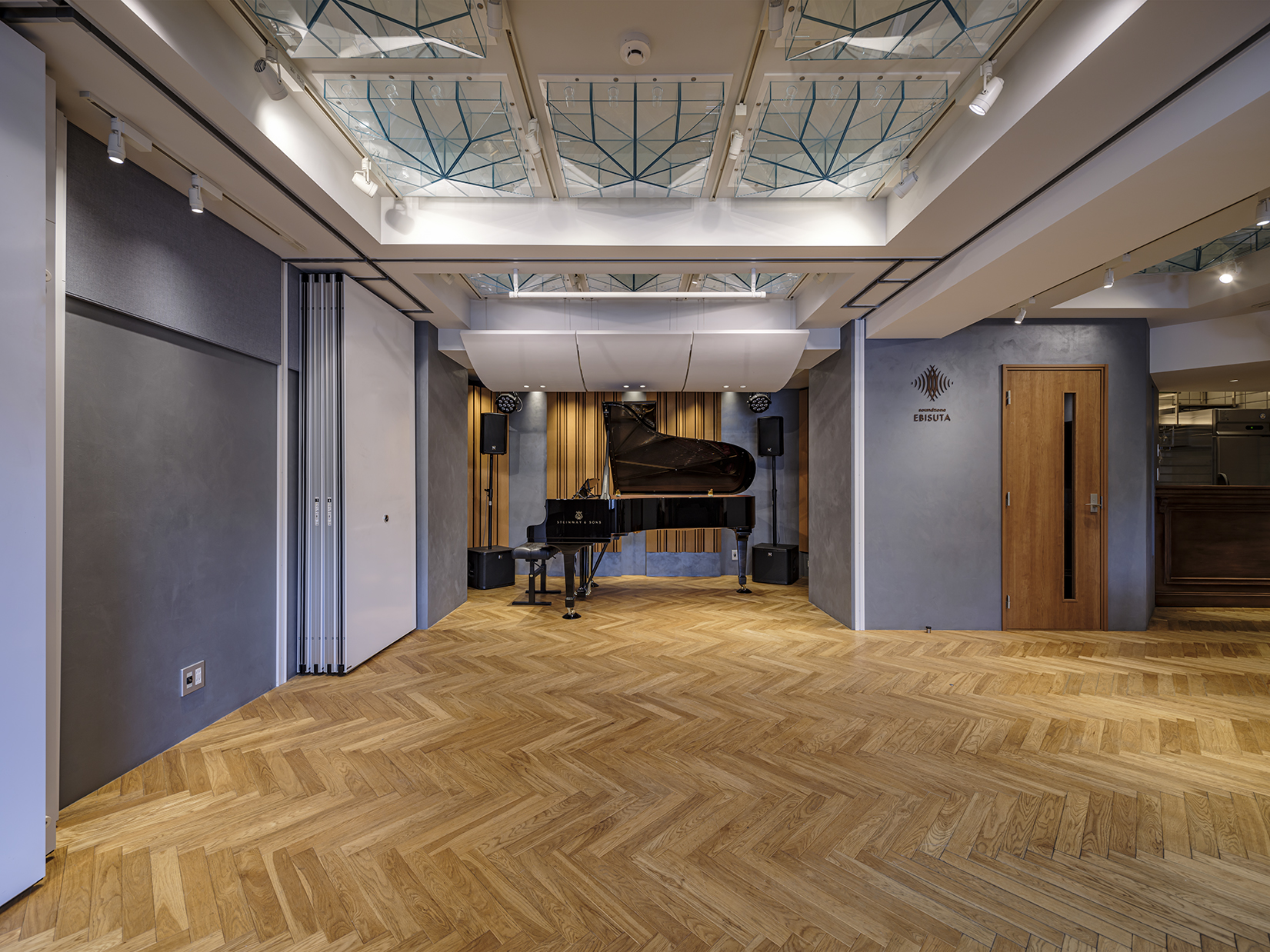 【恵比寿駅8分】展示会やセミナー、音出しイベントに適した本格的な音響や防音空間が特徴的なレンタルスペース