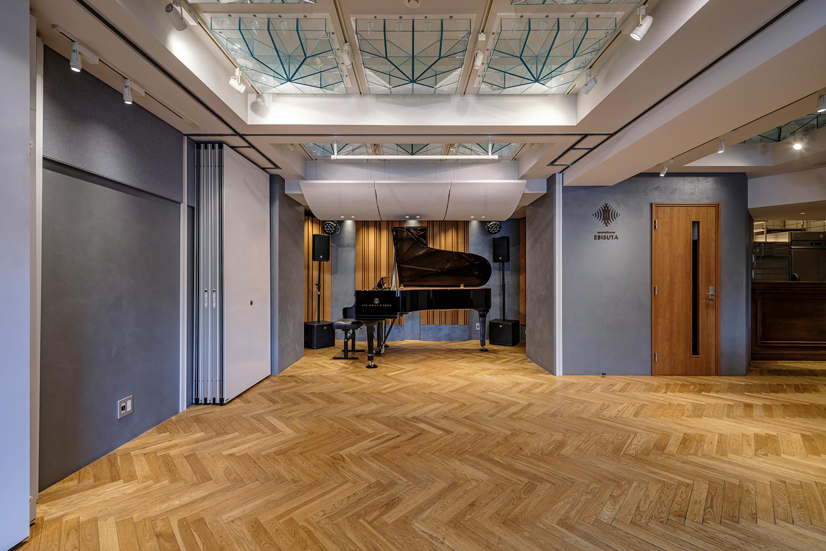 【恵比寿駅8分】展示会やセミナー、音出しイベントに適した本格的な音響や防音空間が特徴的なレンタルスペース