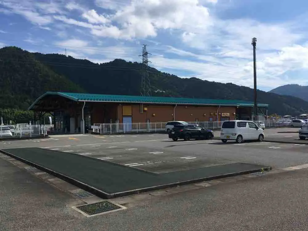 【ダイナム兵庫篠山店】キッチンカーやプロモーションイベントの開催に最適なアミューズメント施設のイベントスペース