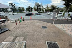 【イオンタウン東習志野】プロモーションに最適なメイン出入口付近にある屋外スペース