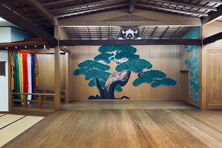 【東新宿駅3分】撮影や各種公演、展示会等にも最適な歌舞伎町に佇む歴史ある能舞台スペースの画像5