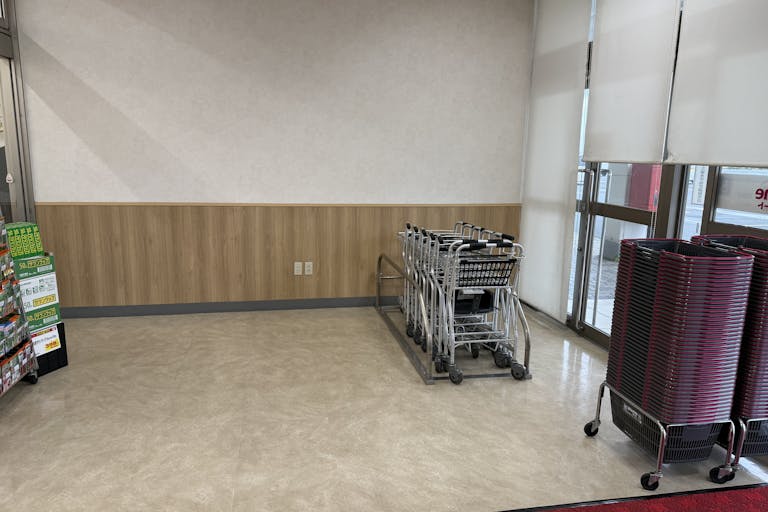 【ゆめマート 大刀洗】風除室 販促プロモーションや物販のポップアップストアにおすすめな催事イベントスペースの画像3