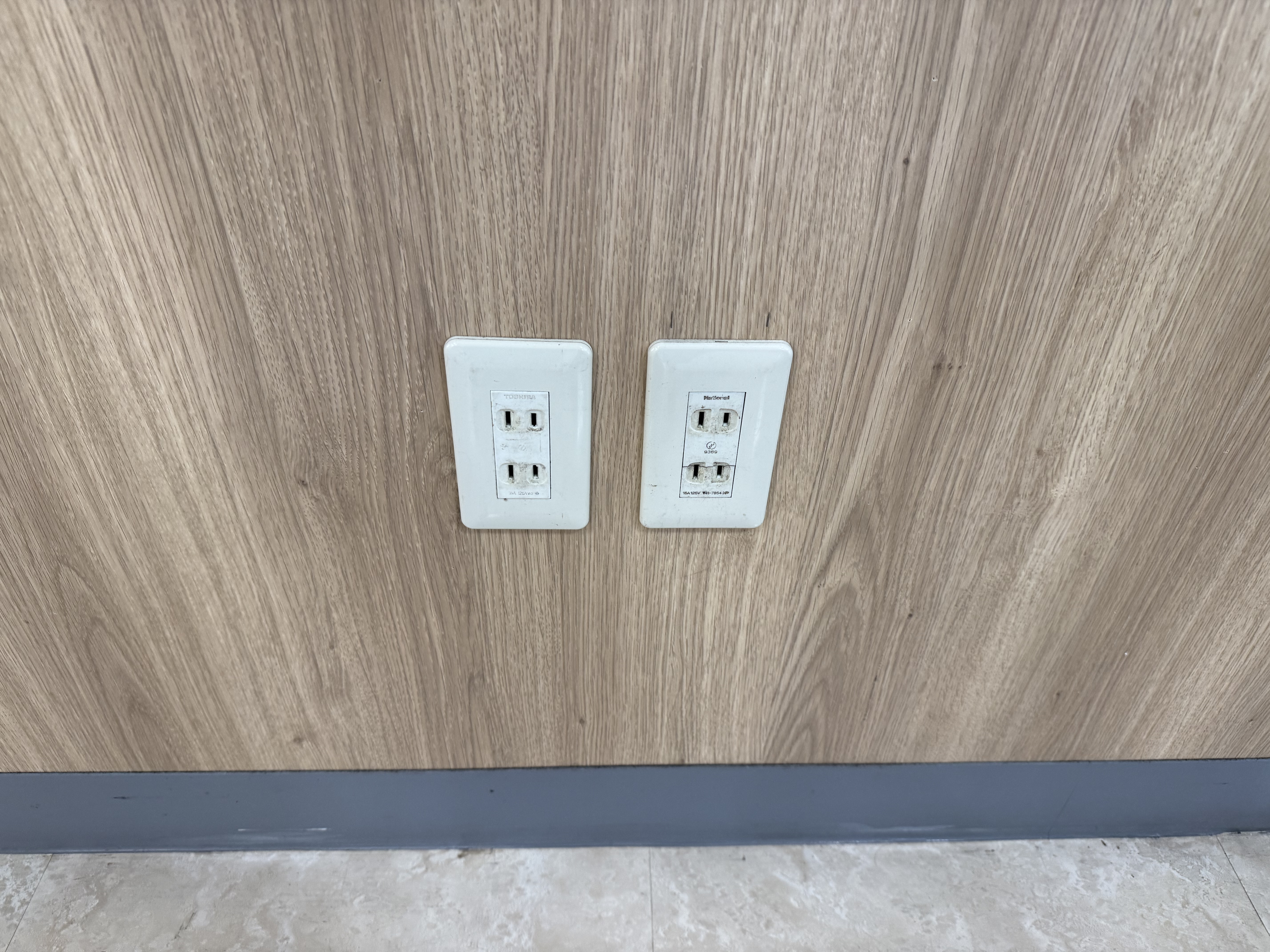 【ゆめマート 大刀洗】風除室　販促プロモーションや物販のポップアップストアにおすすめな催事イベントスペースの画像7