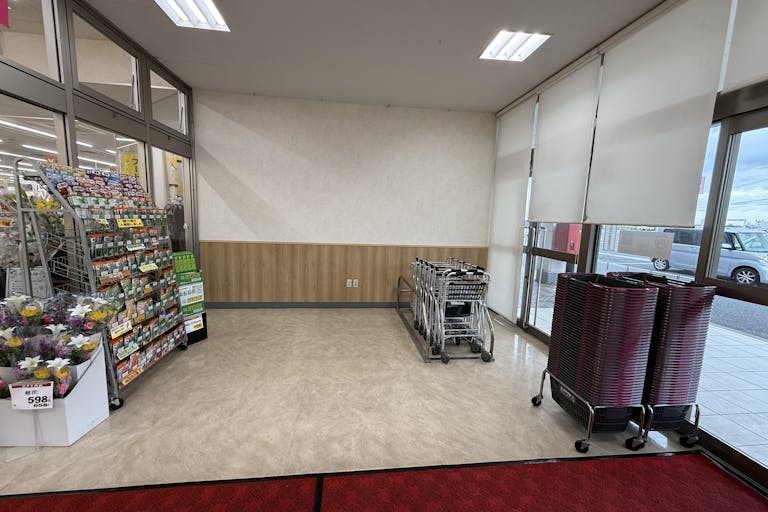 【ゆめマート 大刀洗】風除室 販促プロモーションや物販のポップアップストアにおすすめな催事イベントスペースの画像5