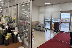 【ゆめマート 大刀洗】風除室 販促プロモーションや物販のポップアップストアにおすすめな催事イベントスペース