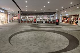 【イオンモール京都桂川】2階 月の広場