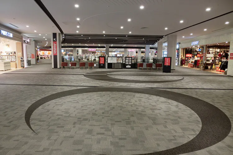 【イオンモール京都桂川】2階 月の広場