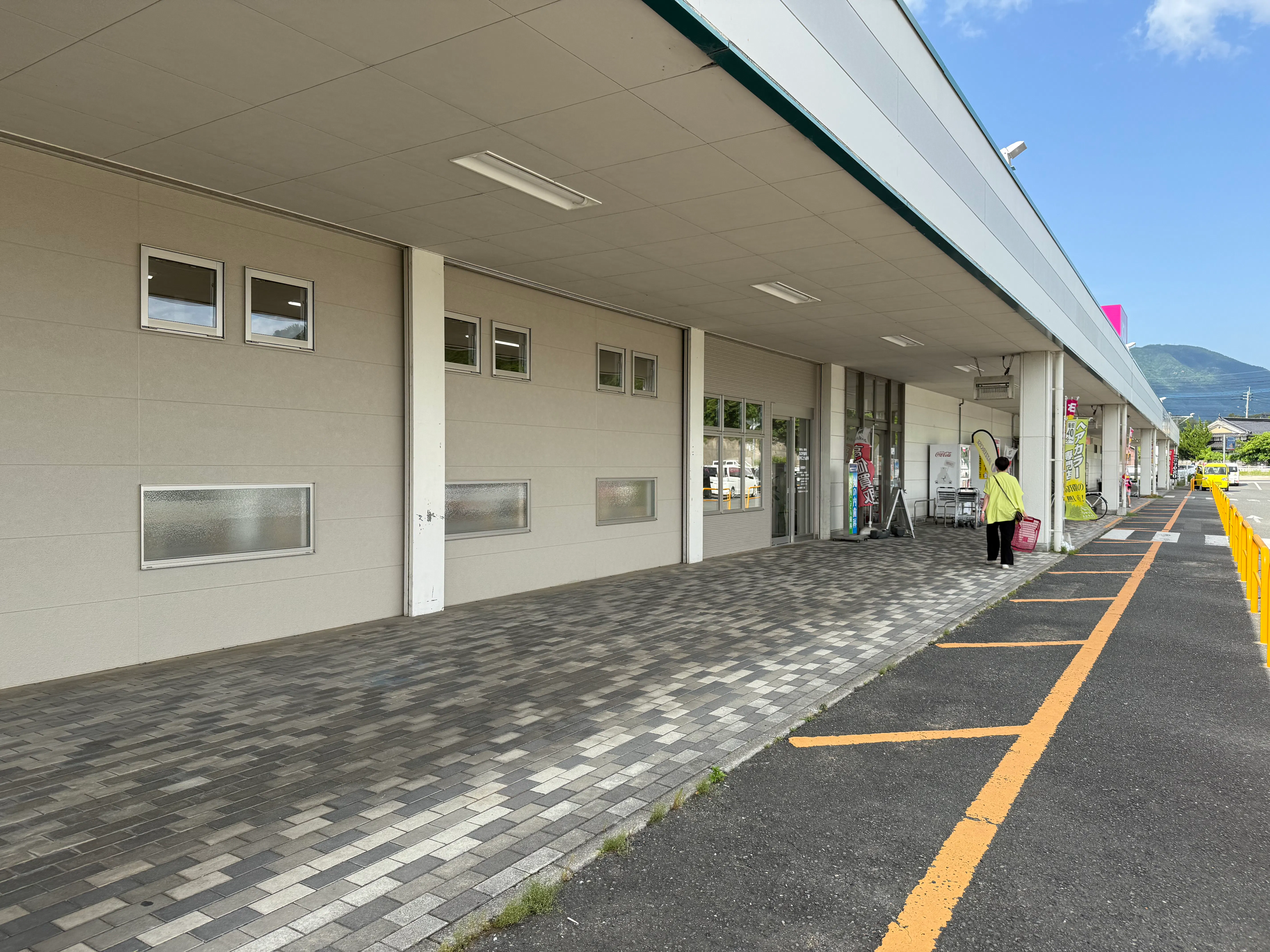 【ゆめマート 田川大任】屋外軒先 販促プロモーションや物販のポップアップストアにおすすめな催事イベントスペース