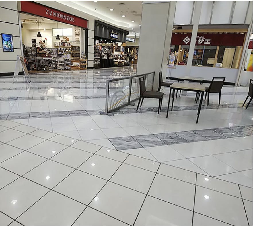 【イオンモール宮崎】ウエストコート横の画像