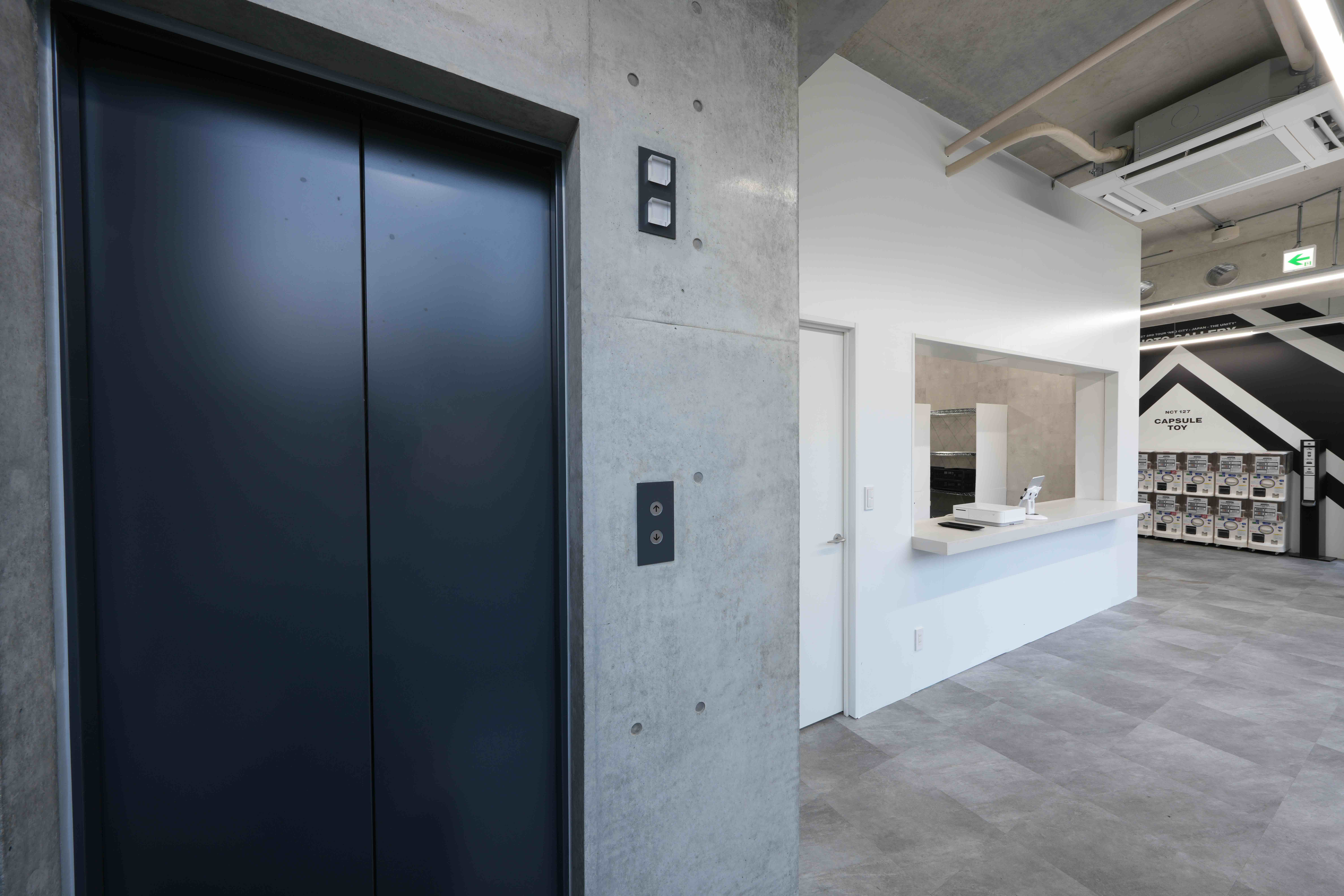 【原宿駅7分】展示会やポップアップストア出店に最適な自然光が入るモノトーン調のスペース 2Fの画像18