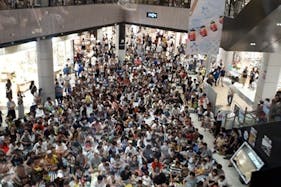 【イオンモール新小松】祭広場