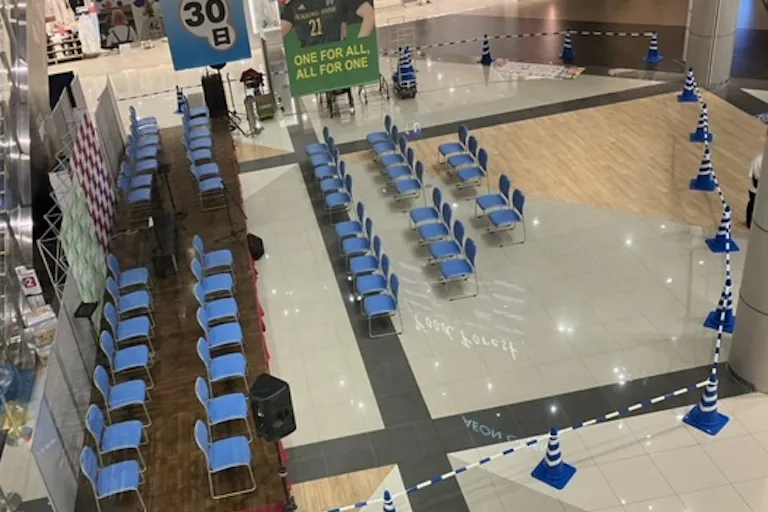 集客イベント 舞台、イス