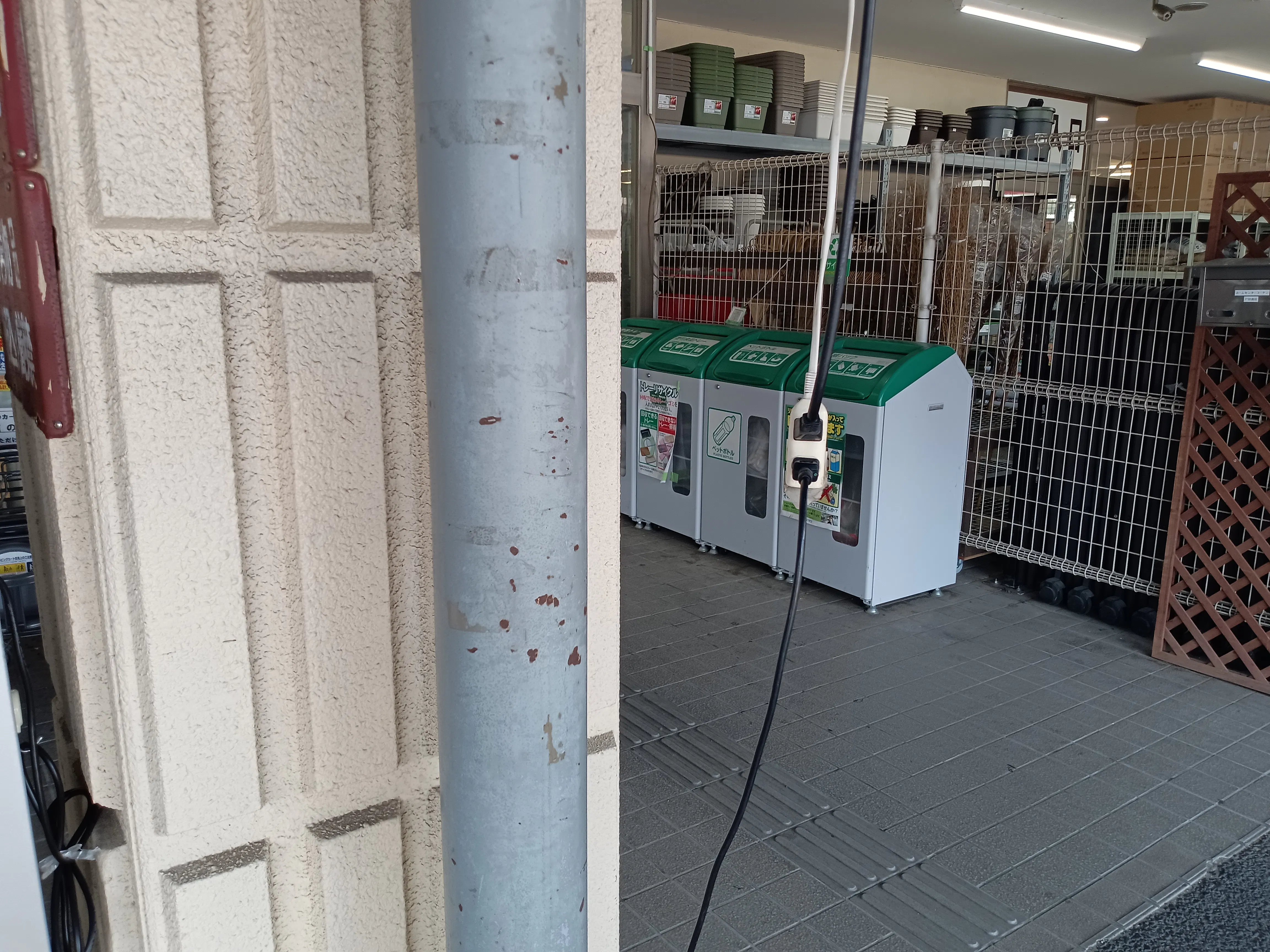 【スーパーバリュー ロピア戸田店】屋外駐車場 キッチンカー出店に最適なスーパーマーケットの屋外催事イベントスペース