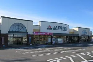【JAファーマーズブレイス店】物販やプロモーションで利用可能な東側入口内スペース