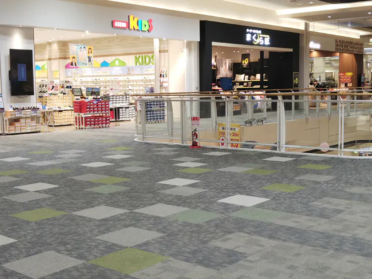 【イオンモール盛岡】2F 東ブリッジ