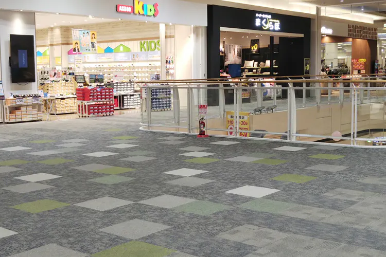 【イオンモール盛岡】2F 東ブリッジ