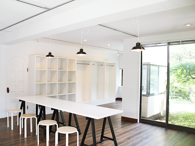 テーブルや椅子を複数ご用意しておりますので、ワークショップの会場としてご活用いただけます。