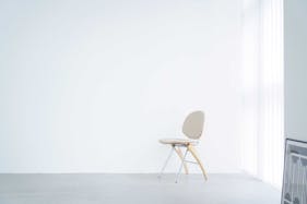 【恵比寿駅2分】 アパレルの展示会やポップアップ等に最適なガラス張りビルで天高4mを誇る開放感のあるスタジオ