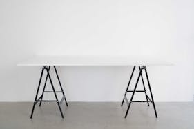 【恵比寿駅2分】 アパレルの展示会やポップアップ等に最適なガラス張りビルで天高4mを誇る開放感のあるスタジオ