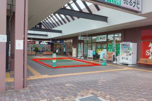 【イオンタウン弥富/いこいの広場】物販や食物販、展示系イベントに最適な施設内メイン動線上にある通行量の多いイベントスペース