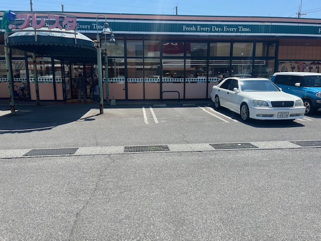 【フレスタ三原店】キッチンカーに利用可能な駐車場スペース
