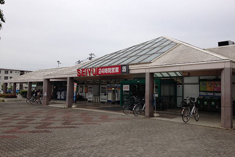 【西友 鳩山ニュータウン店】1階店外(屋根なし) プロモーション用途や物販、食物販のポップアップストアに最適なスーパーマーケットの屋外催事イベントスペースの画像6