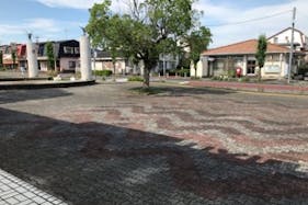 【西友 鳩山ニュータウン店】1階店外(屋根なし) プロモーション用途や物販、食物販のポップアップストアに最適なスーパーマーケットの屋外催事イベントスペース