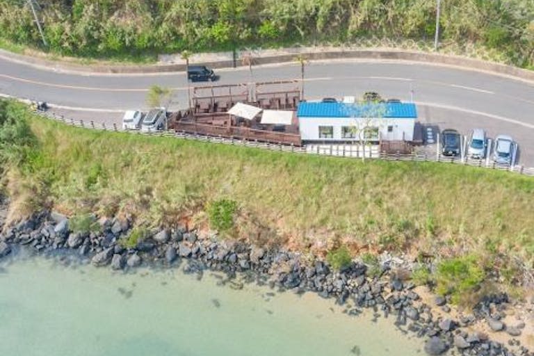 【福岡県糸島】キッチンカーでのイベントに最適な糸島の海を一望できるレストランの駐車場を利用したイベントスペースの画像3