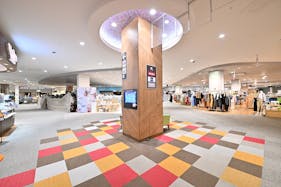 【イオンモール長久手】立体駐車場入口前