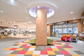 【イオンモール長久手】立体駐車場入口前