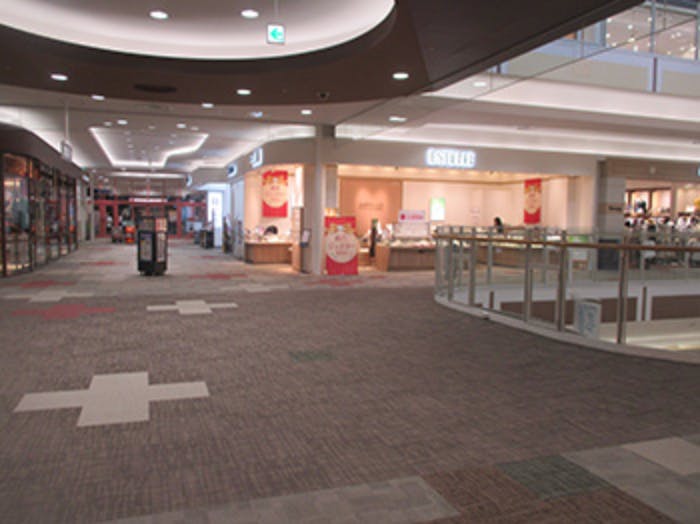 【イオンモール千葉ニュータウン】モール棟2F中央十字路