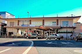 【京成成田駅】食物販やポップアップストアに最適な人の流動が多い改札前コンコース